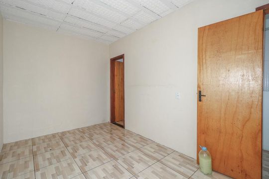 Quarto de apartamento para alugar com 1 quarto, 50m² em Costa E Silva, Porto Alegre