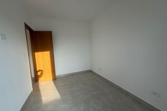 Quarto 1 de apartamento à venda com 2 quartos, 85m² em Jardim Caguassu, São Paulo