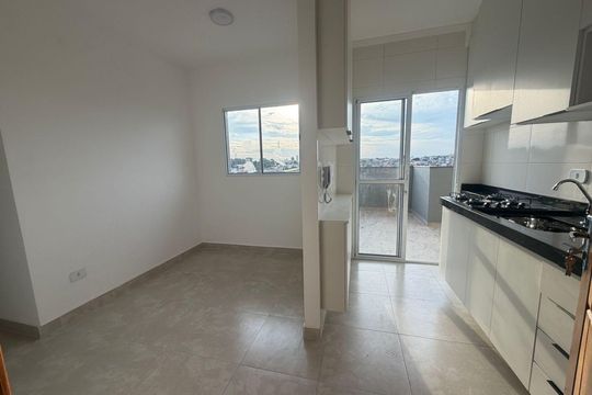 Sala de apartamento à venda com 2 quartos, 85m² em Jardim Caguassu, São Paulo