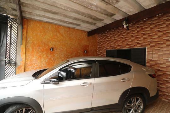 Garagem de casa para alugar com 1 quarto, 43m² em Vila Cunha Bueno, São Paulo