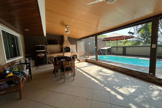 Espaço Gourmet de casa à venda com 4 quartos, 200m² em Vila Valqueire, Rio de Janeiro