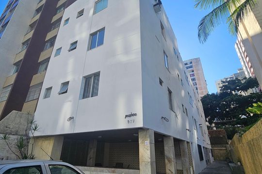 Fachada de apartamento para alugar com 2 quartos, 55m² em Pituba, Salvador