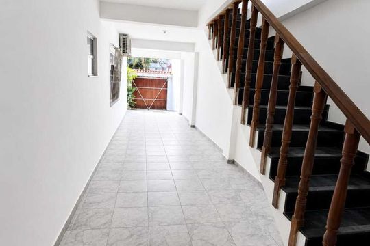 Sala de casa para alugar com 5 quartos, 140m² em Jacarepaguá, Rio de Janeiro