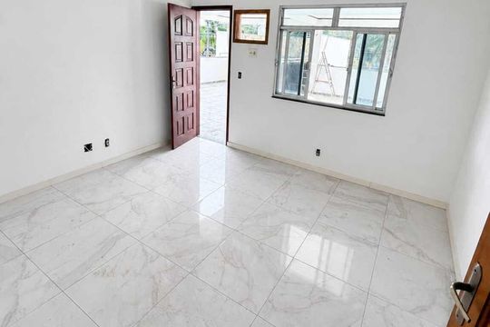 Casa para alugar com 5 quartos, 140m² em Jacarepaguá, Rio de Janeiro