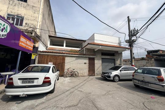 Fachada de casa para alugar com 5 quartos, 140m² em Jacarepaguá, Rio de Janeiro