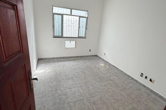Quarto de casa para alugar com 5 quartos, 140m² em Jacarepaguá, Rio de Janeiro
