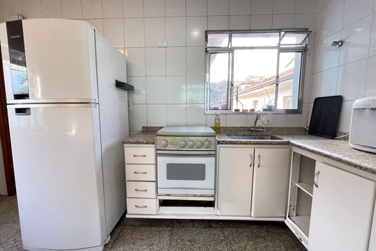 Cozinha de casa para alugar com 3 quartos, 112m² em Vila Indiana, São Paulo