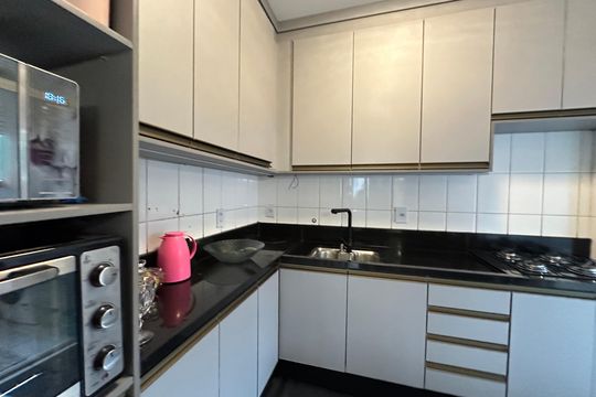 Cozinha de apartamento para alugar com 3 quartos, 98m² em Jardim Iracema, Barueri