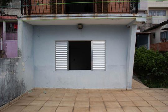 Área externa de casa para alugar com 1 quarto, 89m² em Jardim Sonia Maria, São Paulo