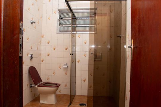 Banheiro de casa para alugar com 1 quarto, 89m² em Jardim Sonia Maria, São Paulo