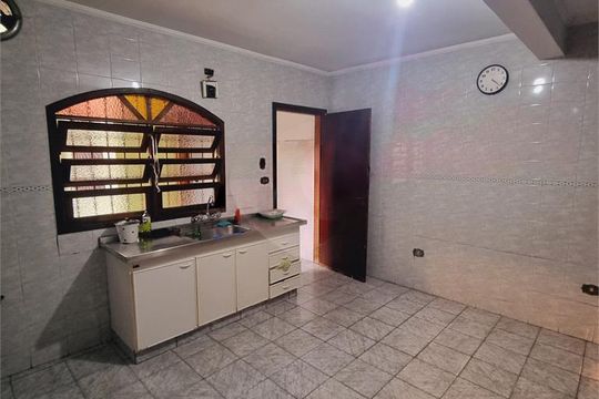 Casa à venda com 3 quartos, 176m² em Jardim Colonial, São Paulo
