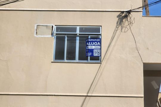 Fachada de apartamento para alugar com 2 quartos, 70m² em Almerinda, São Gonçalo
