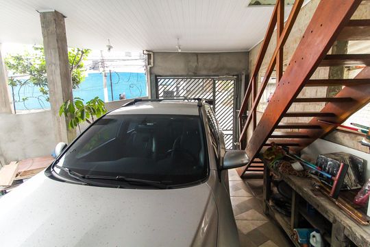 Garagem de casa para alugar com 2 quartos, 70m² em Parque Guaianazes, São Paulo