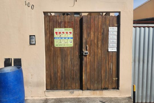 Fachada de apartamento para alugar com 2 quartos, 70m² em Almerinda, São Gonçalo