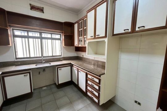 Cozinha de casa à venda com 3 quartos, 280m² em Presidente Altino, Osasco