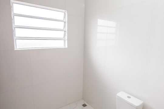 Banheiro Social 2 de casa para alugar com 3 quartos, 140m² em Jardim Ana Rosa, Taubaté