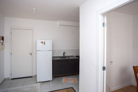Sala de apartamento para alugar com 2 quartos, 35m² em Jardim Miriam, São Paulo