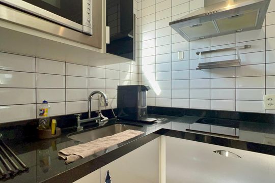 Cozinha de apartamento à venda com 2 quartos, 43m² em Cerqueira César, São Paulo