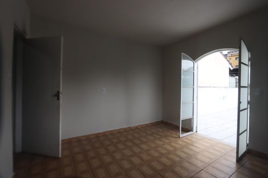 Quarto 1 de casa à venda com 2 quartos, 215m² em Jardim Angela (zona Leste), São Paulo