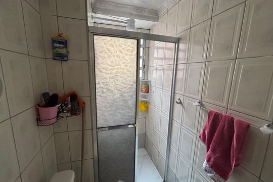 Banheiro de apartamento à venda com 2 quartos, 49m² em Vila Silvia, São Paulo