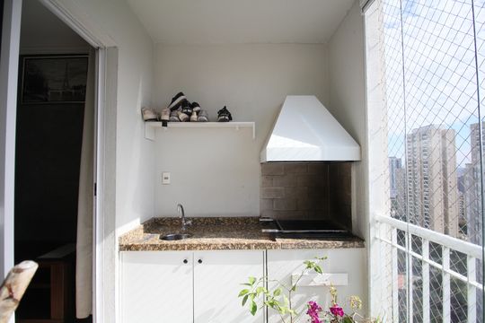 Varanda de apartamento para alugar com 3 quartos, 87m² em Vila Andrade, São Paulo