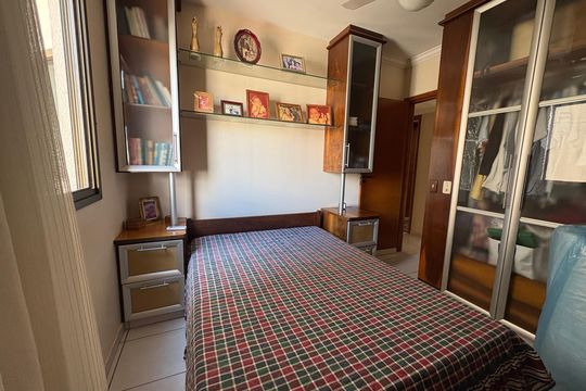 Suíte 2 de apartamento à venda com 3 quartos, 131m² em Setor Bueno, Goiânia