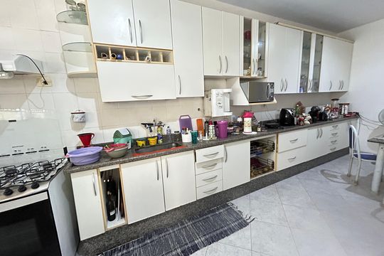 Cozinha de casa à venda com 6 quartos, 341m² em Vila Valqueire, Rio de Janeiro