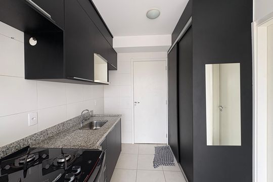 Cozinha e Área de Serviço de apartamento à venda com 1 quarto, 31m² em Vila Palmeiras, São Paulo