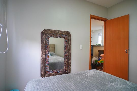 Quarto 2 de apartamento à venda com 2 quartos, 46m² em Chácara das Pedras, Porto Alegre