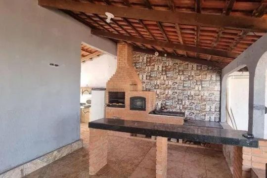 Área externa de casa à venda com 4 quartos, 200m² em Jardim Caravelas, Goiânia