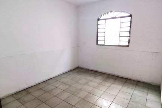 Quarto de casa à venda com 4 quartos, 200m² em Jardim Caravelas, Goiânia