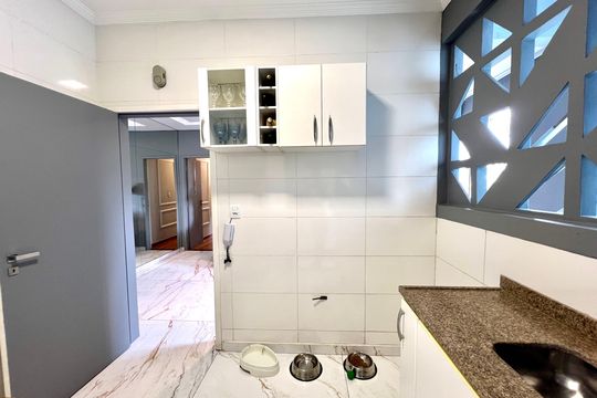 Cozinha de apartamento à venda com 3 quartos, 130m² em Santa Rosa, Belo Horizonte