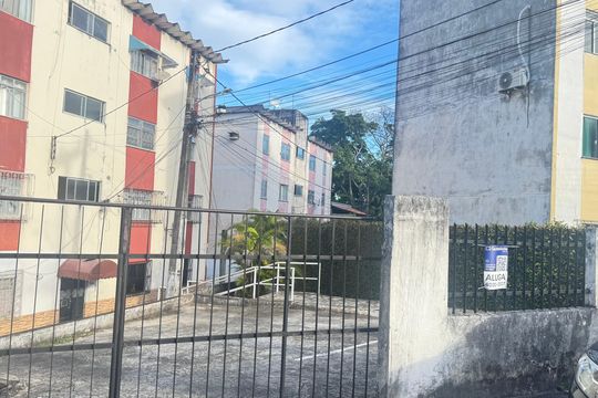 Fachada de apartamento para alugar com 2 quartos, 49m² em Saboeiro, Salvador