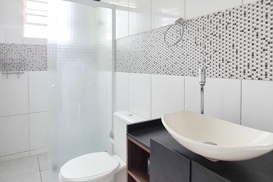 Banheiro Social de apartamento à venda com 2 quartos, 48m² em Baeta Neves, São Bernardo do Campo