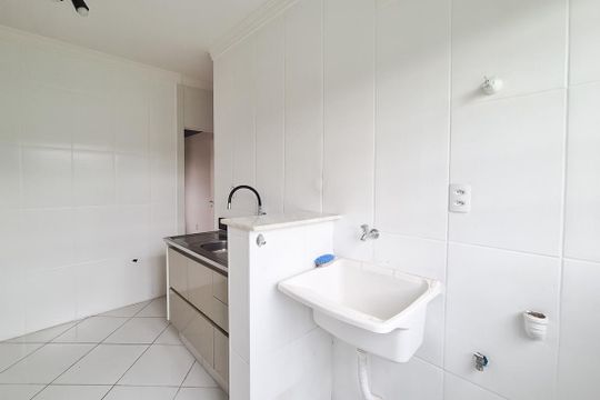 Cozinha e Área de Serviço de apartamento à venda com 2 quartos, 48m² em Baeta Neves, São Bernardo do Campo