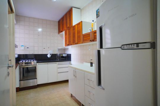 Cozinha de apartamento à venda com 2 quartos, 98m² em Praia de Belas, Porto Alegre