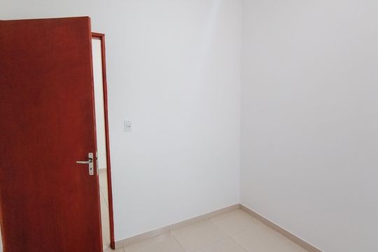 Quarto 2 de casa para alugar com 2 quartos, 67m² em Jardim Márcia, Suzano