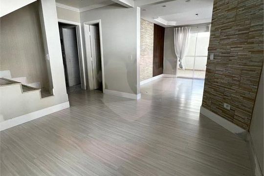 Casa à venda com 3 quartos, 127m² em Guaíra, Curitiba