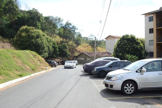 garagem de apartamento para alugar com 2 quartos, 49m² em Jardim Vitória, Belo Horizonte