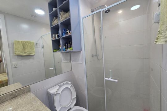 Banheiro de apartamento para alugar com 1 quarto, 40m² em Jardim das Acacias, São Paulo