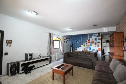 Sala de casa à venda com 4 quartos, 250m² em Jardim Paris, São Paulo
