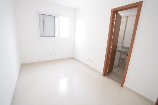 Apartamento à venda com 3 quartos, 96m² em Jardim Europa, Goiânia
