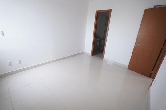 Apartamento à venda com 3 quartos, 76m² em Jardim Europa, Goiânia