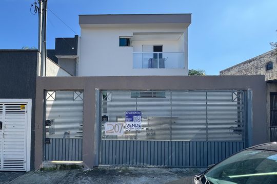Fachada de casa à venda com 2 quartos, 223m² em Baeta Neves, São Bernardo do Campo