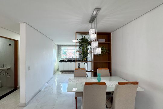 Sala de casa à venda com 2 quartos, 223m² em Baeta Neves, São Bernardo do Campo