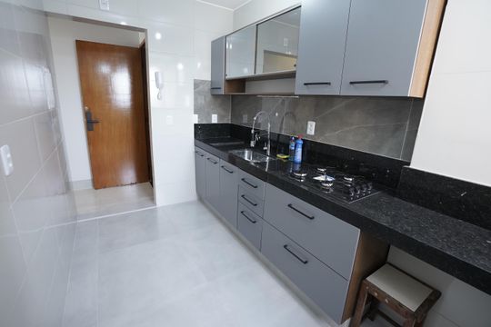 Apartamento à venda com 3 quartos, 67m² em Jardim Ana Lúcia, Goiânia
