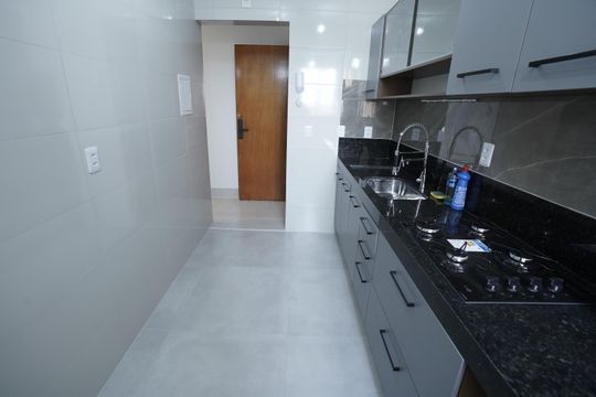 Apartamento à venda com 3 quartos, 67m² em Jardim Ana Lúcia, Goiânia