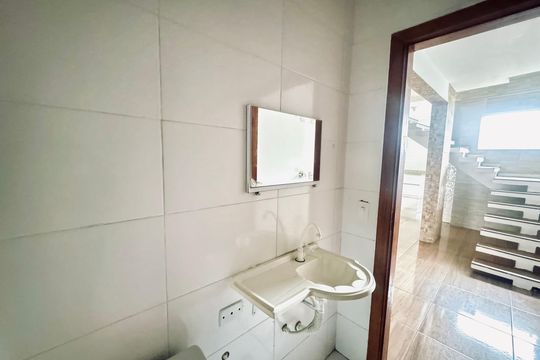 Banheiro 1 de casa para alugar com 3 quartos, 100m² em Jardim Doraly, Guarulhos