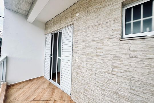 Sacada do quarto 1 de casa para alugar com 3 quartos, 100m² em Jardim Doraly, Guarulhos