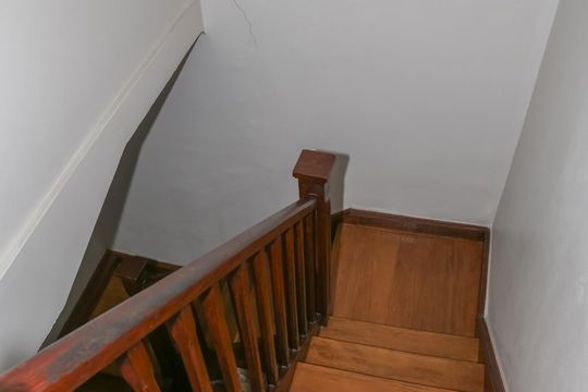 Escada de casa de condomínio à venda com 2 quartos, 90m² em Bom Retiro, São Paulo
